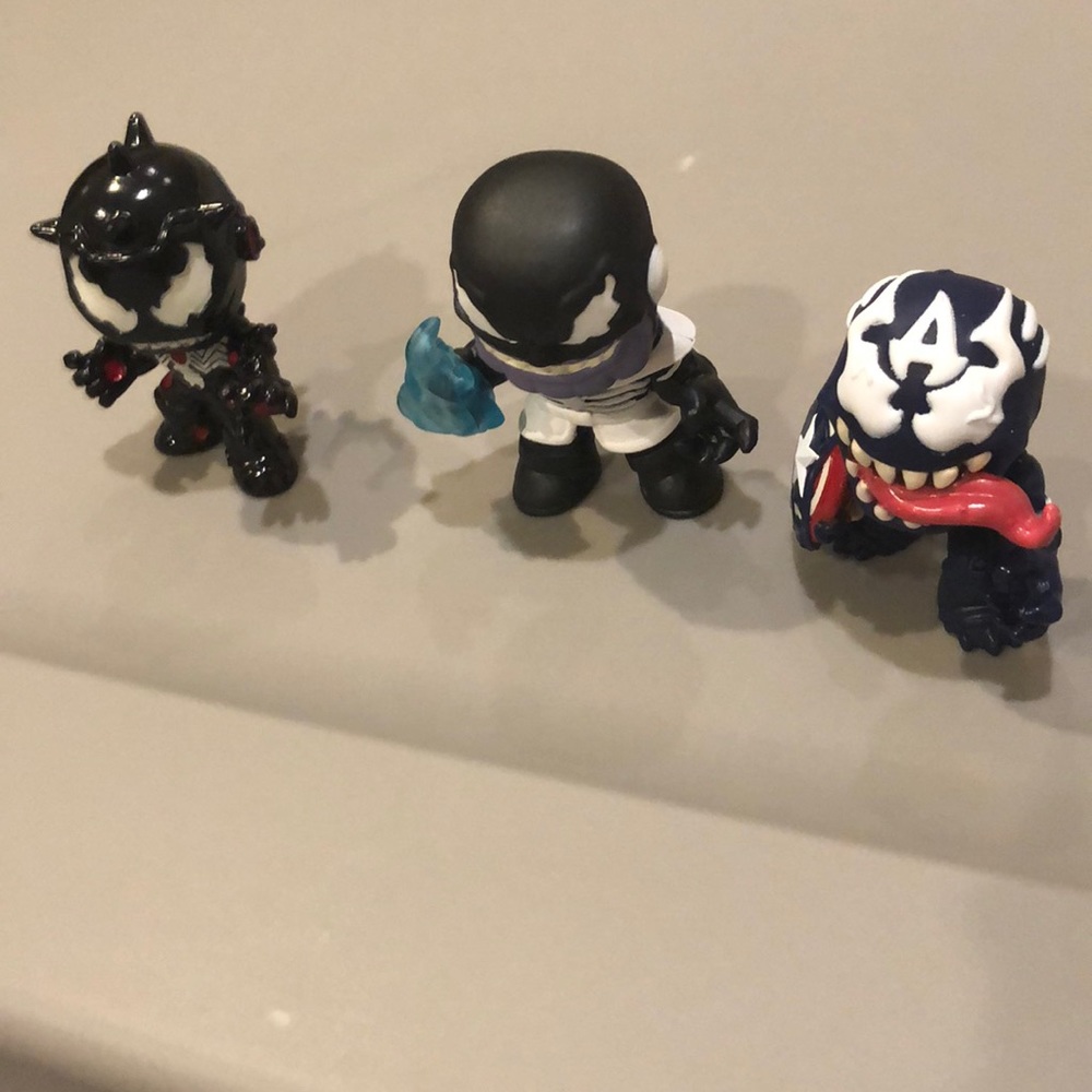Funko mystery mini venom. Mini figures